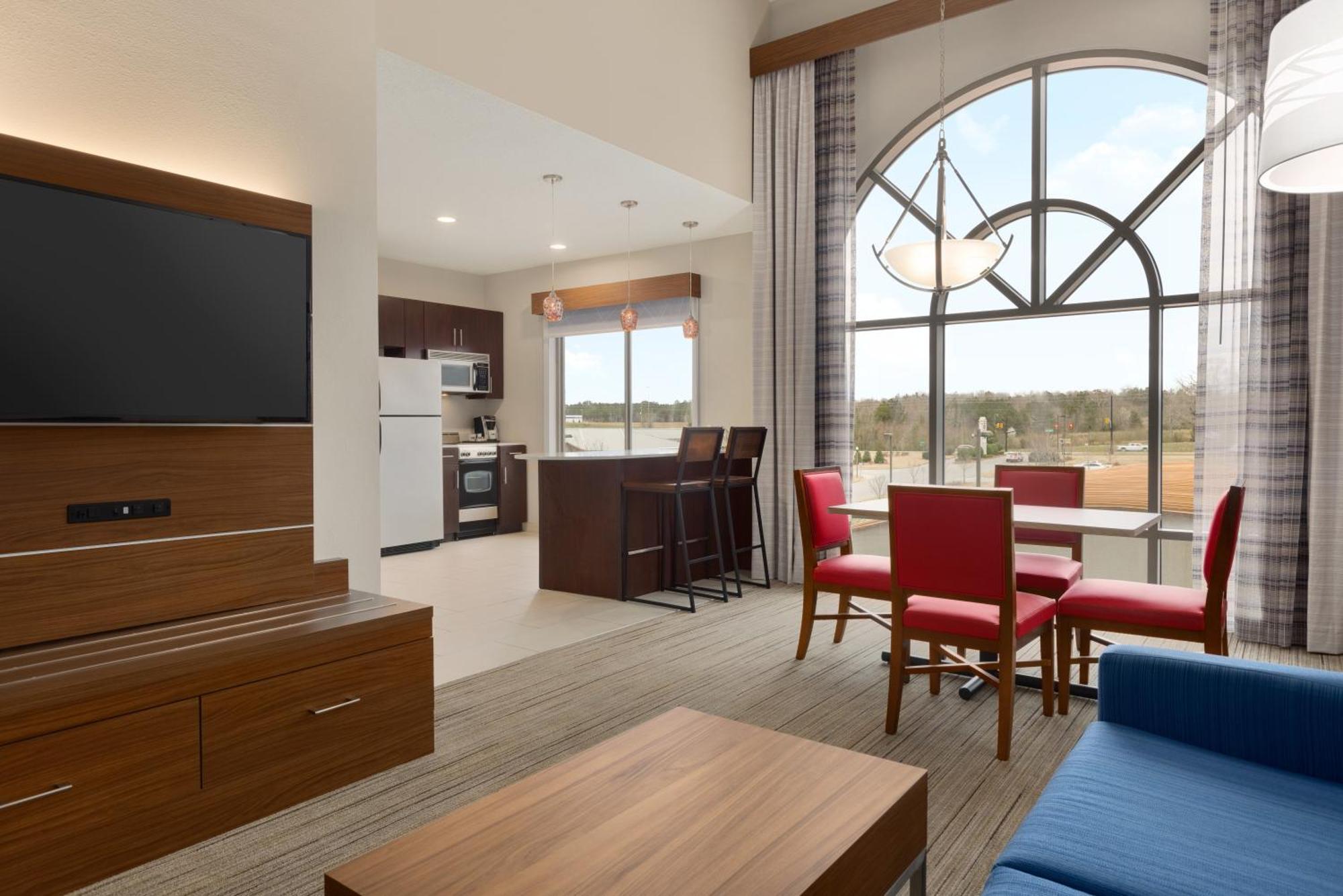 Holiday Inn Express Hotel & Suites Opelika Auburn By Ihg Εξωτερικό φωτογραφία