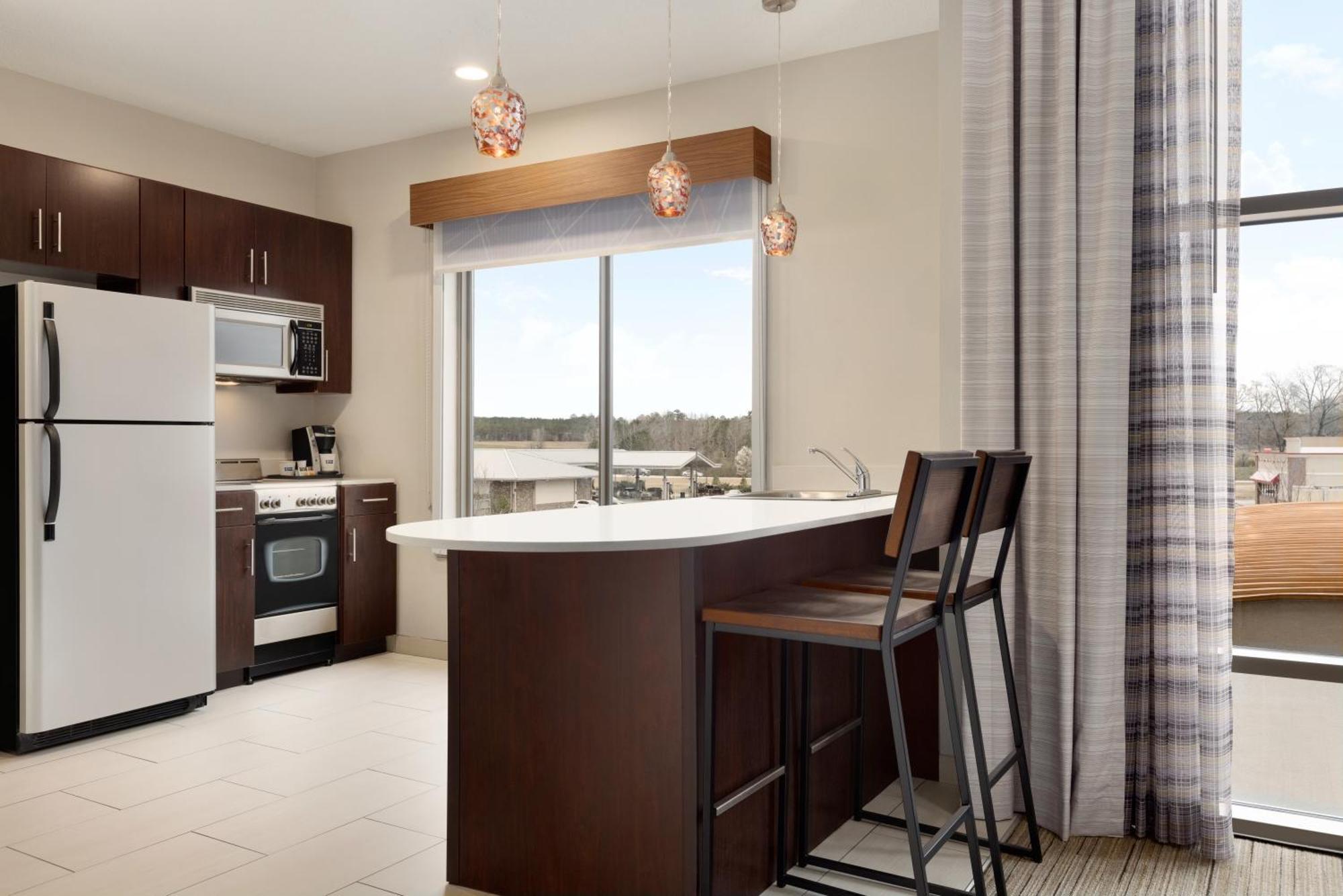 Holiday Inn Express Hotel & Suites Opelika Auburn By Ihg Εξωτερικό φωτογραφία