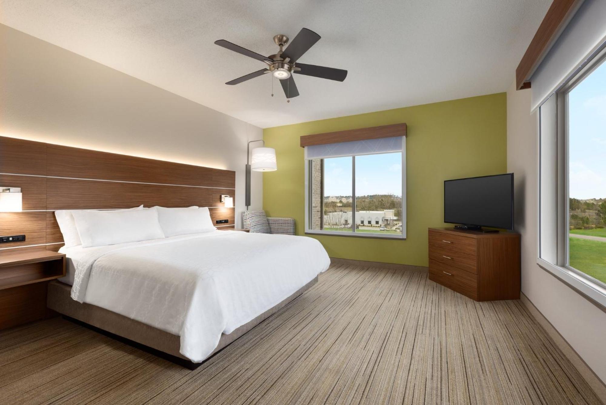 Holiday Inn Express Hotel & Suites Opelika Auburn By Ihg Εξωτερικό φωτογραφία
