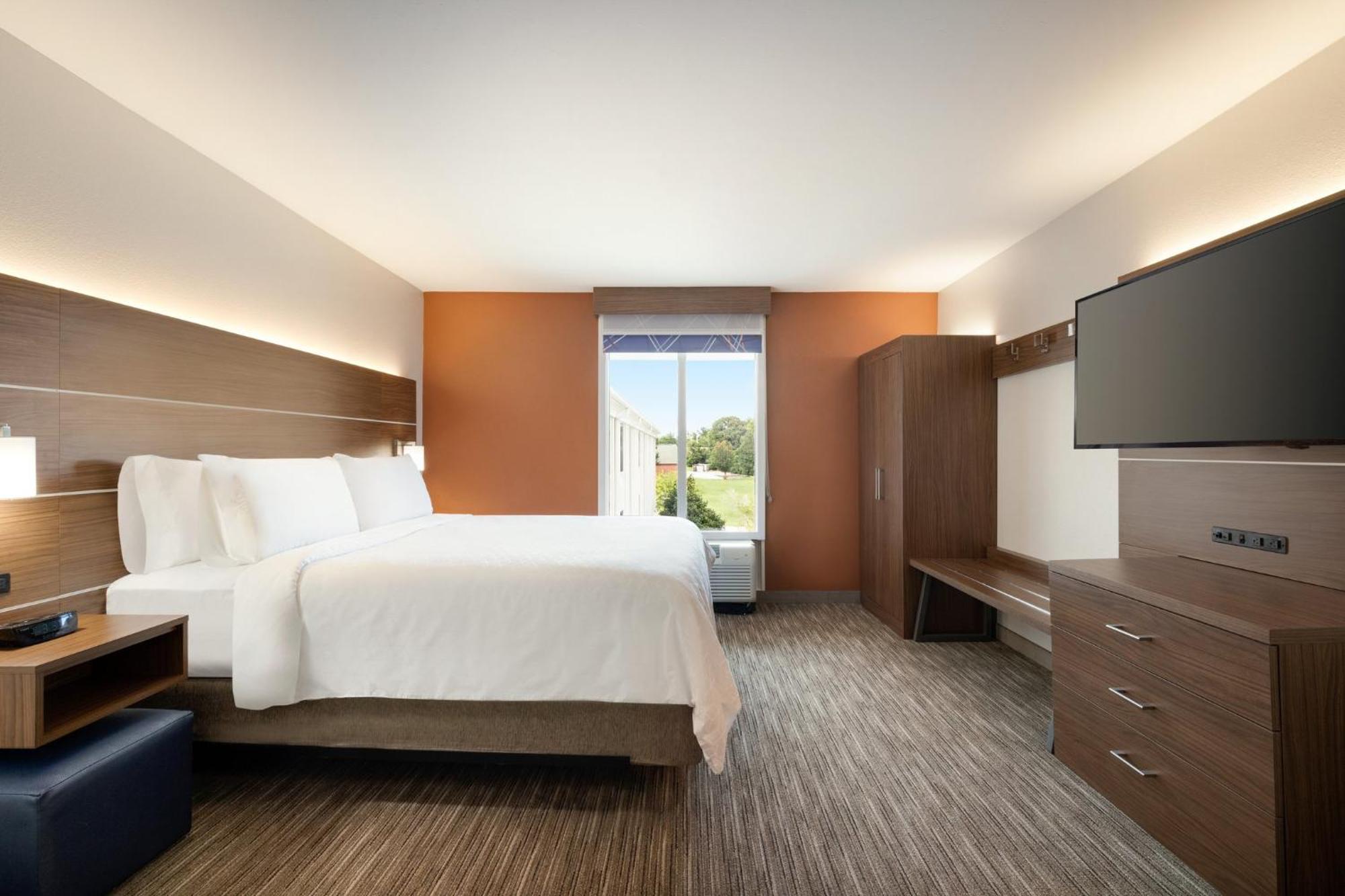 Holiday Inn Express Hotel & Suites Opelika Auburn By Ihg Εξωτερικό φωτογραφία