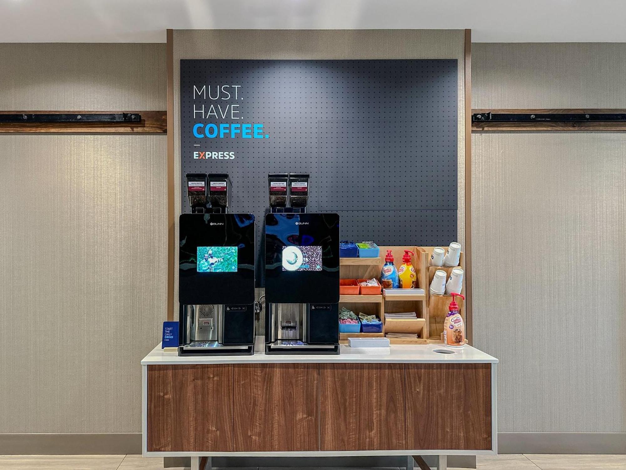 Holiday Inn Express Hotel & Suites Opelika Auburn By Ihg Εξωτερικό φωτογραφία